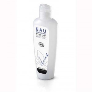 Eau démaquillante