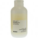 Davines Love Shampooing embellissant et volumisant pour cheveux bouclés