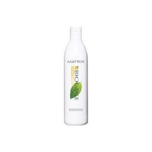 Matrix Biolage Smoothing Shampoo Nutrition Smooths dry hair and unruly 8.5 oz./250 ml