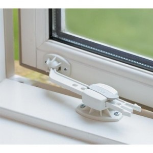 Universal hasp window