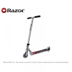 Razor - Velos Et Patinettes  - 13018098 - Patinette - ULTRAPRO LO