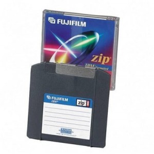 Support de stockage FujiFilm Disque ZIP-Disk 100 Mo Formatté PC à l'unité (25275001)