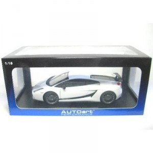 Autoart - 74585 - Véhicule Miniature - Lamborghini Gallardo Superleggera - Blanc - Echelle 1/18