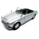 Autoart - 77432 - Véhicule Miniature - Datsun Fairlday 2000 SR311 - Echelle 1/18