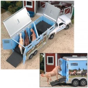 Breyer Stablemates: La Caravane Gooseneck