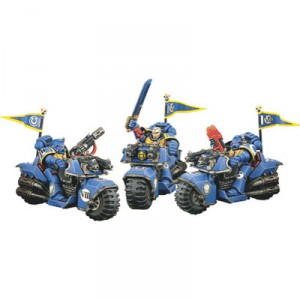 Games Workshop - 99140101056 - Warhammer 40.000 - Figurine de Collection - Escadron De Motos Space Marines
