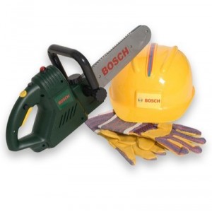 Tronçonneuse et équipement de protection BOSCH
