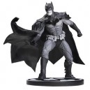 BATMAN - Black and White Statue by Lee Bermejo