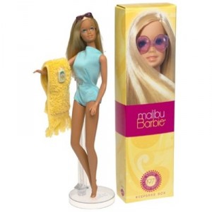 BARBIE poupée blonde MALIBU plage - collection reproduction de 1971 - mattel 2001