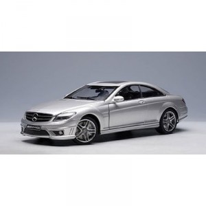 Autoart - 76168 months - Véhicule Miniature - Mercedes-Benz Cl 63 AMG - Argent - Echelle 1/18