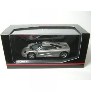 Minichamps - 530133439 - Véhicule Miniature - Mc-Laren F1 - Street - Echelle 1/43