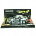 Minichamps - Vehicules - 436063646 - Mercedes V. Rossi 2006 + Figurine - 1/43