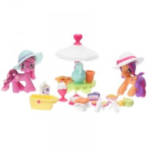 Hasbro My Little Pony Dolls - 67,150 - A Day At PONYVILLE - The Picnic