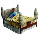 Neca L Exorciste figurine Deluxe Regan on Bed 18 cm