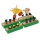 Plan Toys - Jouet bois - Jardin potager, avec légumes amovibles accessoires (Plan Toys)